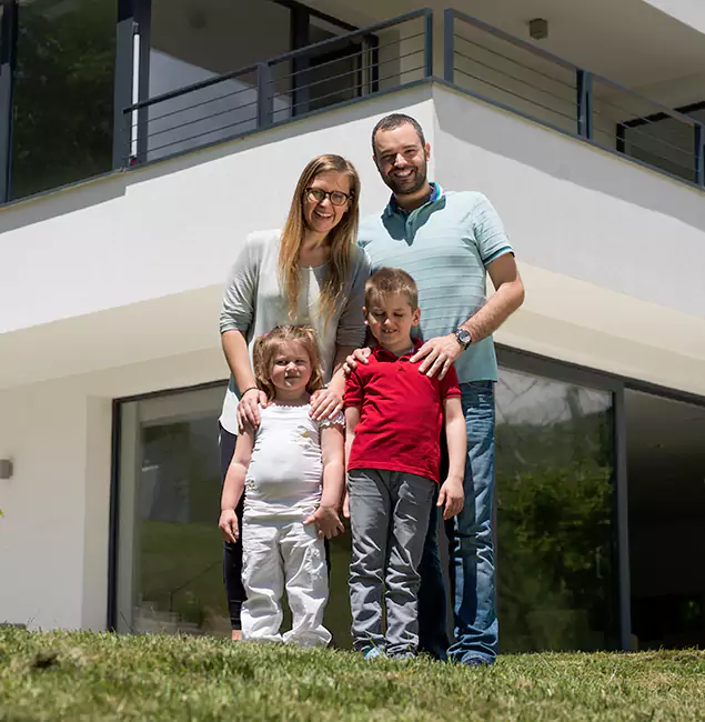 Why Montclair Trusts Montclair Pest Control Pro for Carpenter Bee Removal?